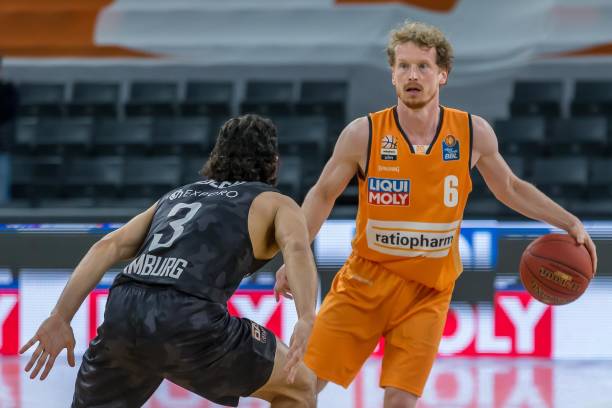 力锋线形成 力锋线形成